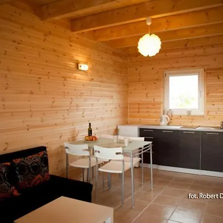 Letniskowe Blue Sky 1 ロッジ *